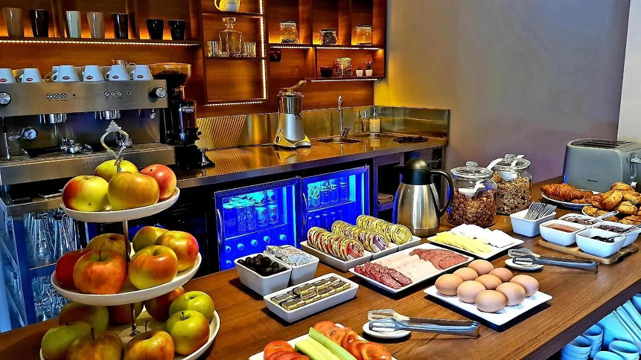 Hotel Хотел Микадо