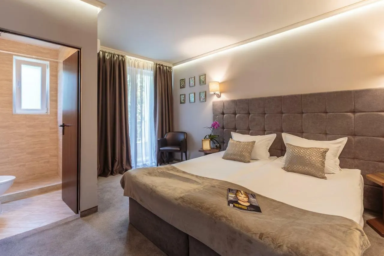 Хотел Микадо 3*, Burgas