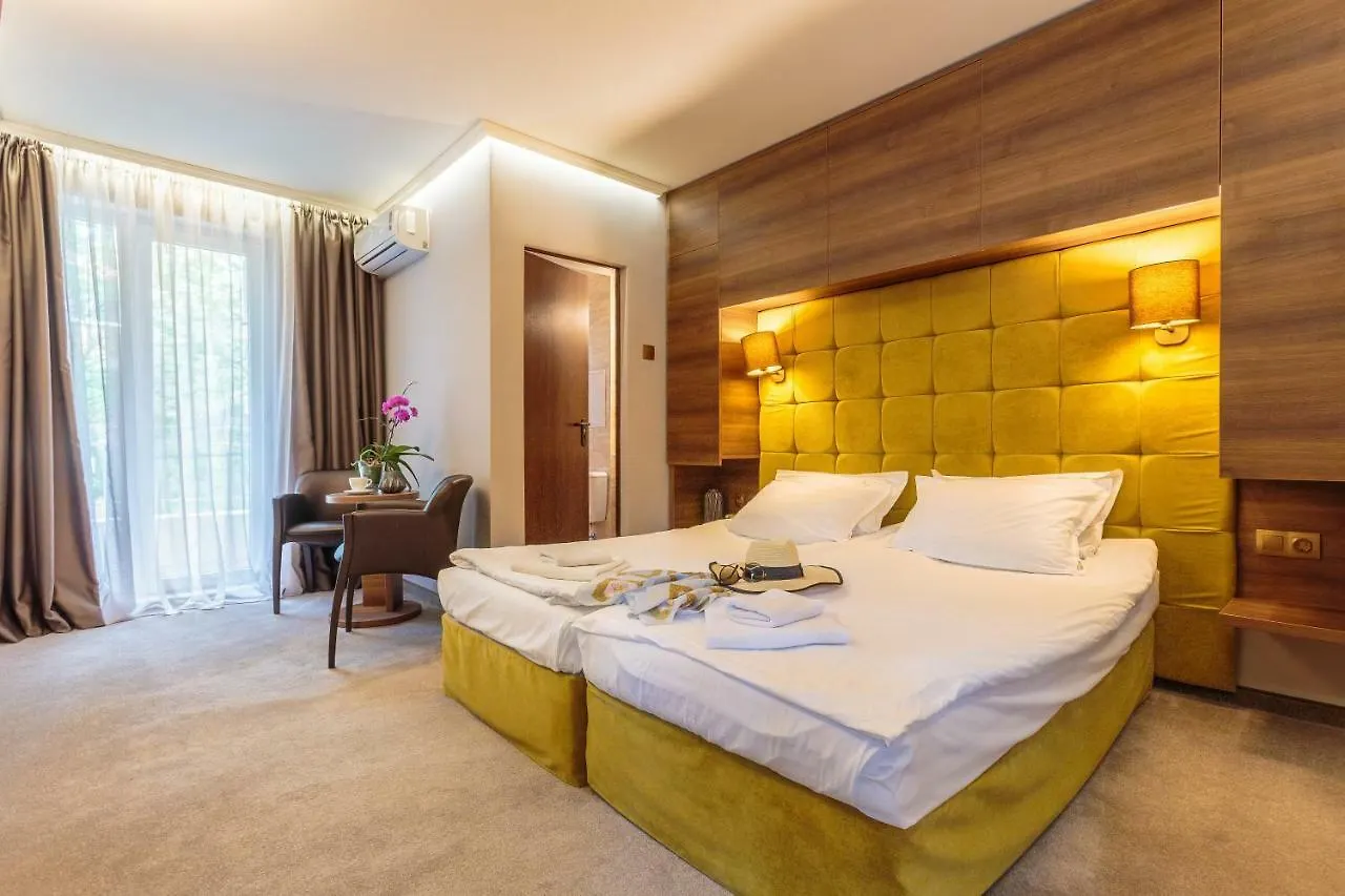 Hotel Хотел Микадо
